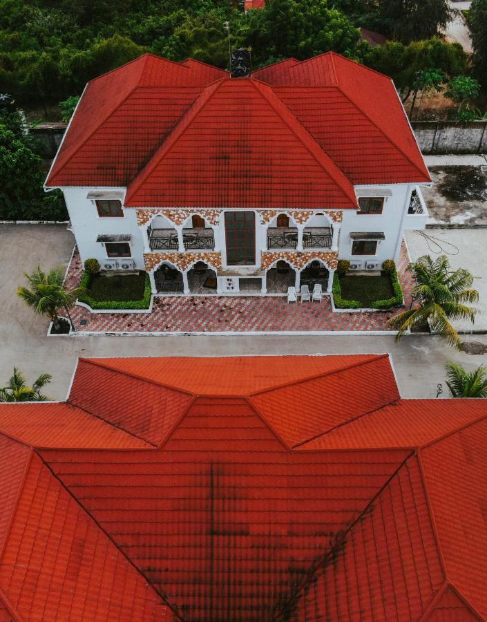 Sunny Palms Beach Bungalows Uroa Exterior foto